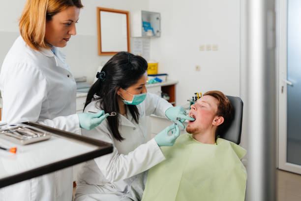 Best Emergency Tooth Extraction in Cedar Bluff, VA